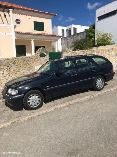 Mercedes-Benz C 220