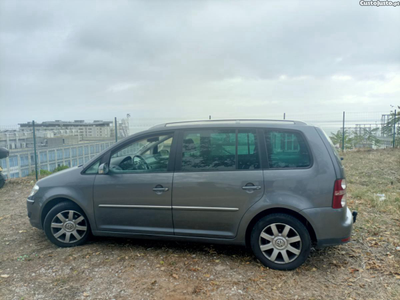 VW Touran Passageiros