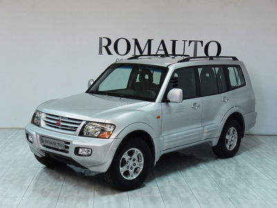 Mitsubishi Pajero 3.2 DI-D GLS Longo