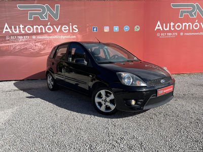 Ford Fiesta GHIA 1.4 TDCI