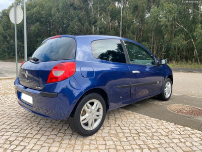 Renault Clio 1.2Gasolina 75cv 16v 5Lugares