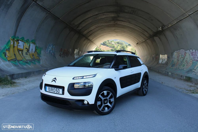 Citroën C4 Cactus 1.2 PureTech Shine