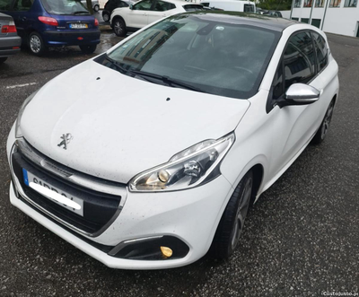 Peugeot 208 Allure