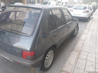 Peugeot 205 1.1 Color Line