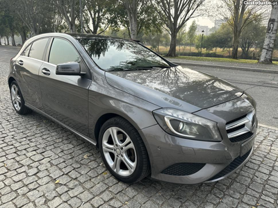 Mercedes-Benz A 220 D URBAN 7 G-Tronic