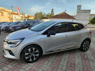 Renault Clio undefined