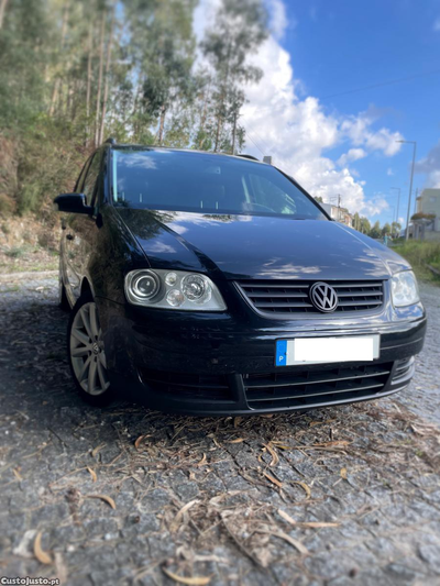 VW Touran 1.9 TDi Highline 7L