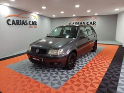 Volkswagen Polo 1.0 Confortline