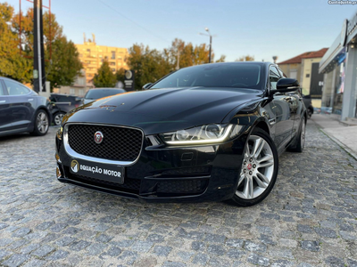 Jaguar XE 2.0 D Portfolio Aut.