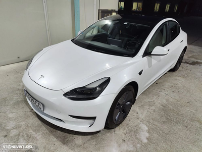 Tesla Model 3 Standard Range Plus RWD