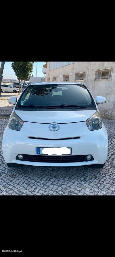 Toyota iQ 1.0 vvt-i