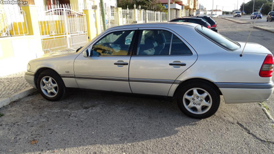 Mercedes-Benz C 220 D (202 121)