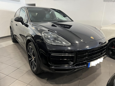 Porsche Cayenne coupe TURBO S nacional