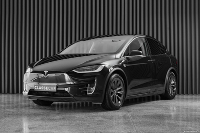 Tesla Model X 75D