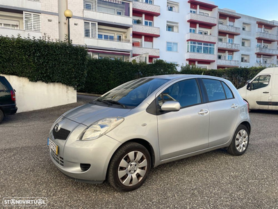 Toyota Yaris 1.0 VVT-i AC