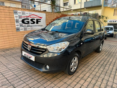 Dacia Lodgy 1.5 DCI - Comfort - 7 Lugares - Nacional