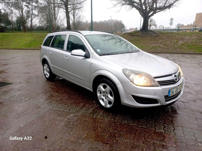 Opel Astra cósmos1.3cdti