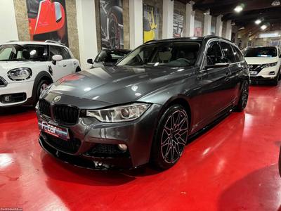 BMW 330 d xDrive Pack Desportivo M Auto