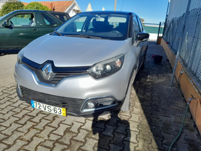 Renault Captur 1500dci automatico