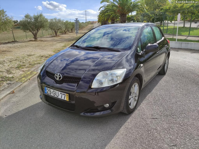 Toyota Auris 1.4 D-4D Sol TODAS rev. na Marca