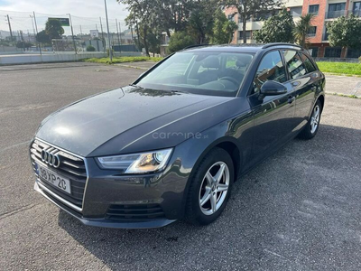 Audi A4 35 TDI S tronic