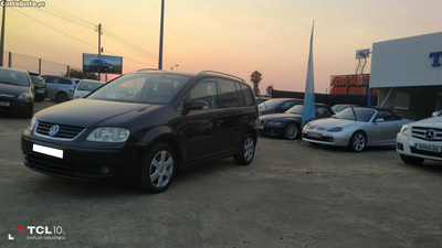 VW Touran 1.9 TDI DE 6 VELOCIDADES