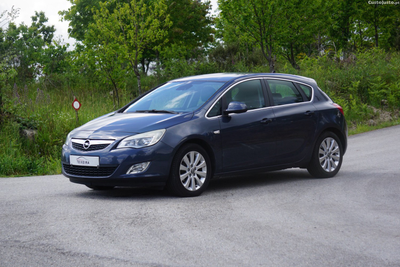 Opel Astra J