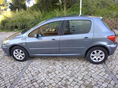 Peugeot 307 1.4 com 134 MIL km