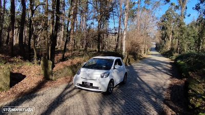 Toyota iQ 1.0 VVT-i Essential+AC