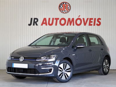 Volkswagen Golf AC/DC