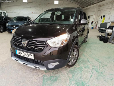 Dacia Lodgy 1.5 Blue dCi Stepway 7L