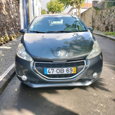 Peugeot 208 HDI