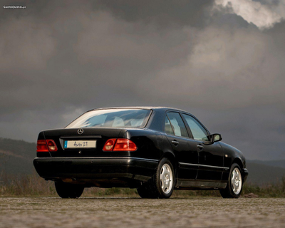 Mercedes-Benz E 300 td cx aut avantgarde