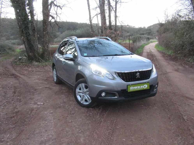 Peugeot 2008 1.2 PureTech Style