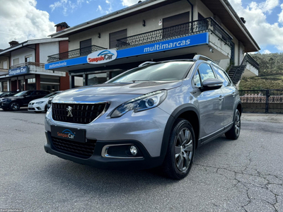 Peugeot 2008 1.5 BlueHDi Signature