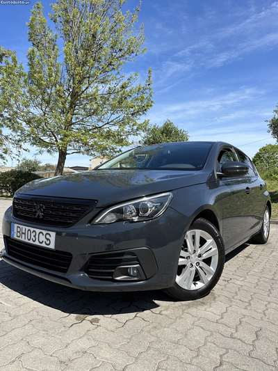 Peugeot 308 Carro