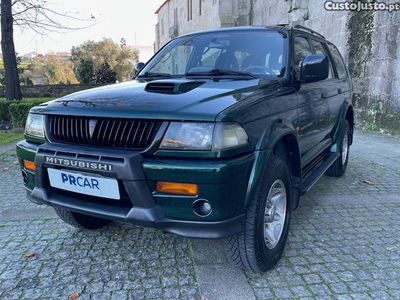 Mitsubishi Pajero SPORT GLS