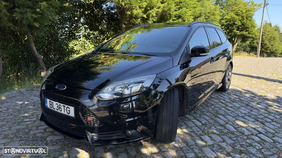 Ford Focus SW 2.0 EcoBoost ST