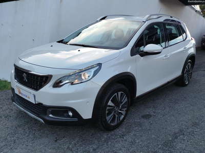 Peugeot 2008 PureTech 130 Allure