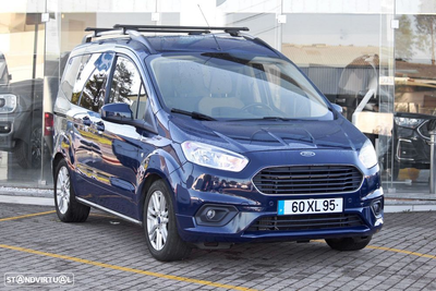 Ford Tourneo Courier 1.0 EcoBoost Titanium