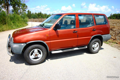 Nissan Terrano II 7 Lugares