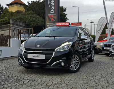 Peugeot 208 1.2 - 88.0000 KM