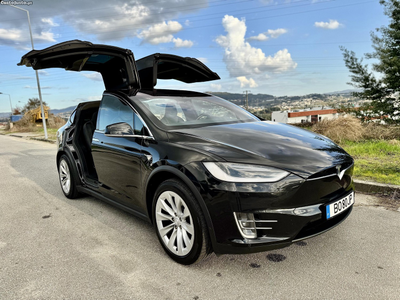 Tesla Model X X75D FSD