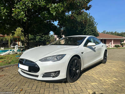 Tesla Model S Dual - 100% Elétrico Excelente Estado