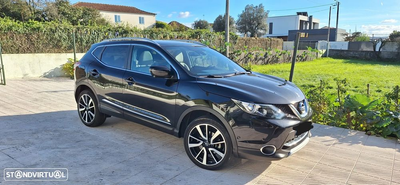 Nissan Qashqai 1.5 dCi Tekna Premium Pele S Alcantara