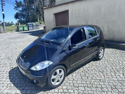 Mercedes-Benz A 180