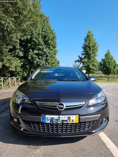 Opel Astra J gtc