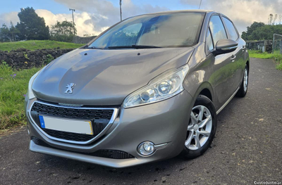 Peugeot 208 1.2