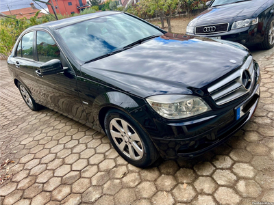 Mercedes-Benz C 200 Bluefficience