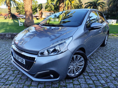 Peugeot 208 1.5 Hdi -Todas as revisões na marca -Aceito Retoma